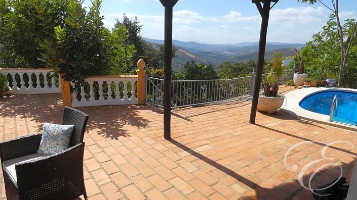 Image No.24-6 Bed Property for sale