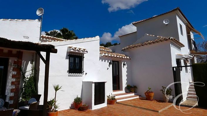 Image No.35-6 Bed Property for sale