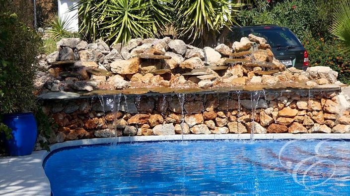 Image No.40-6 Bed Property for sale