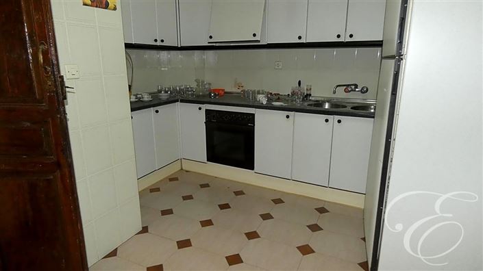 Image No.10-14 Bed Property for sale