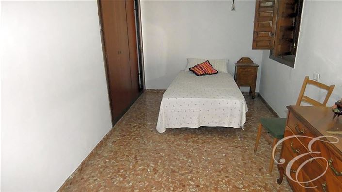 Image No.11-14 Bed Property for sale