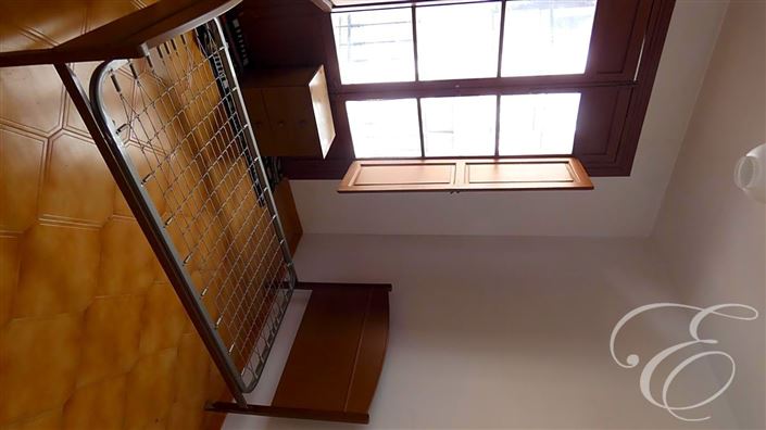 Image No.18-14 Bed Property for sale