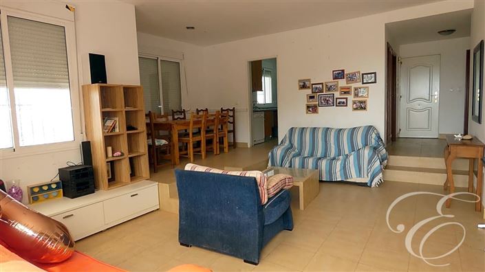 Image No.4-5 Bed Property for sale