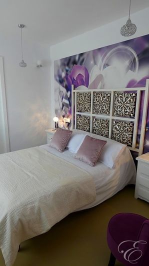 Image No.17-5 Bed Property for sale