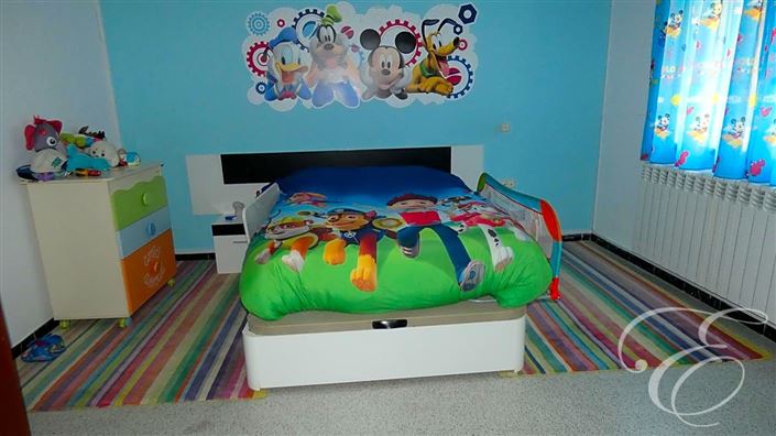 Image No.17-7 Bed Property for sale