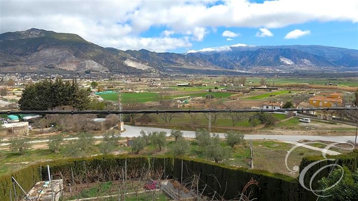 Image No.2-7 Bed Property for sale