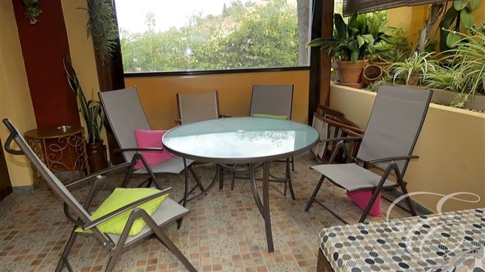 Image No.28-6 Bed Property for sale