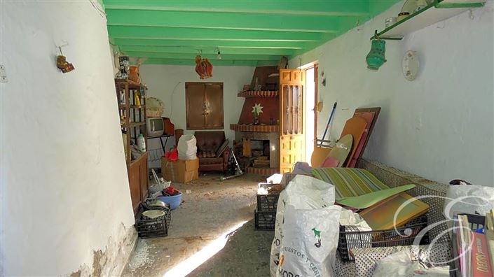 Image No.7-6 Bed Property for sale