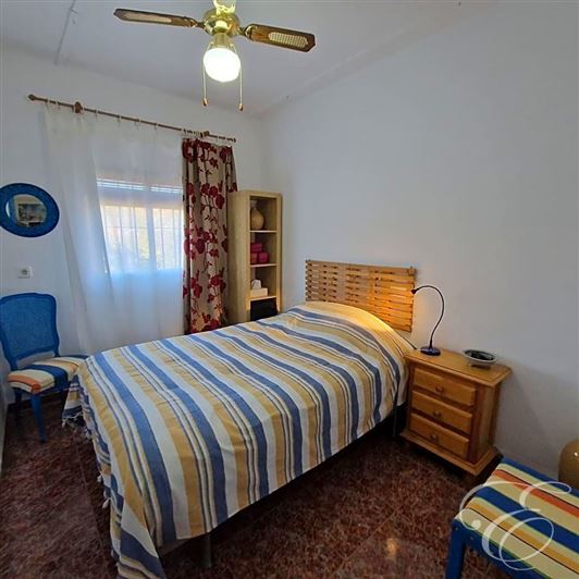 Image No.13-3 Bed Property for sale