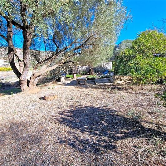 Image No.23-3 Bed Property for sale