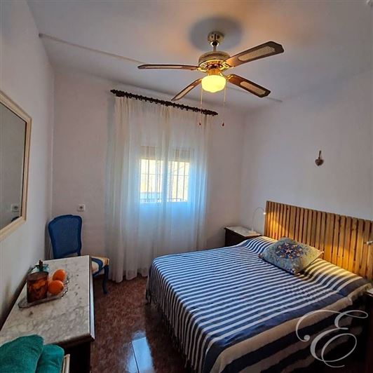 Image No.11-3 Bed Property for sale