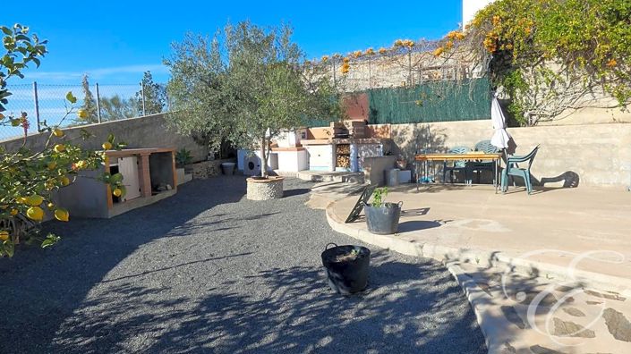 Image No.15-4 Bed Property for sale