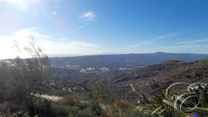 Image No.16-4 Bed Property for sale