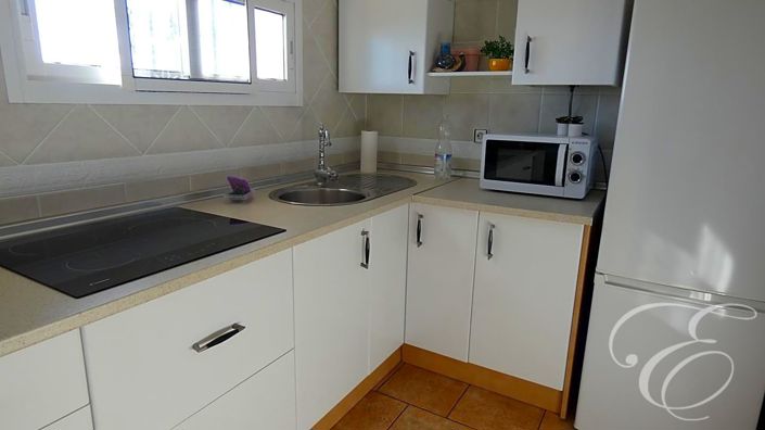 Image No.19-4 Bed Property for sale