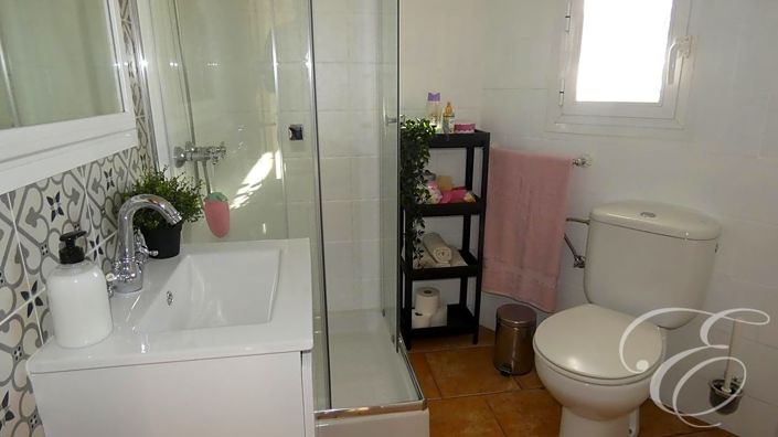 Image No.23-4 Bed Property for sale