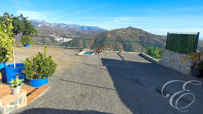 Image No.25-4 Bed Property for sale