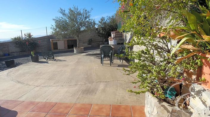 Image No.30-4 Bed Property for sale