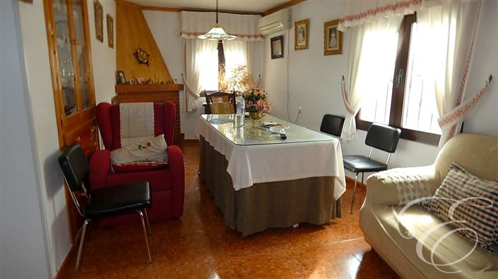 Image No.5-3 Bed Property for sale