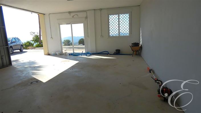 Image No.20-4 Bed Property for sale