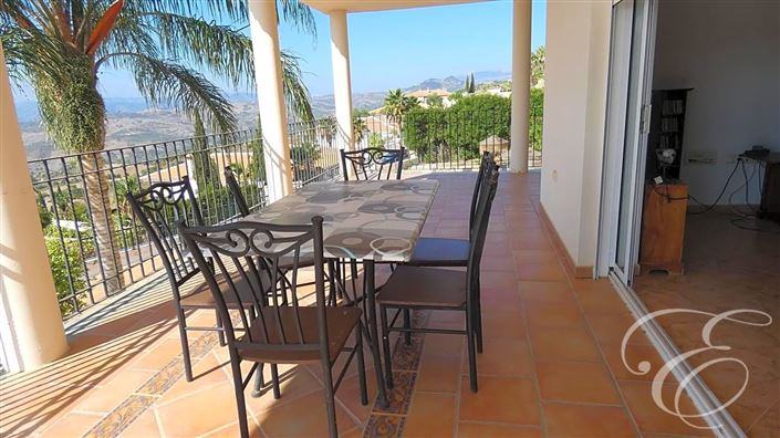 Image No.10-4 Bed Property for sale