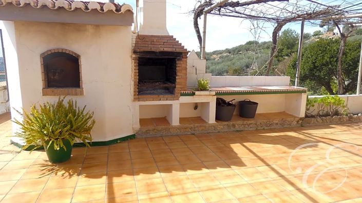 Image No.16-4 Bed Property for sale