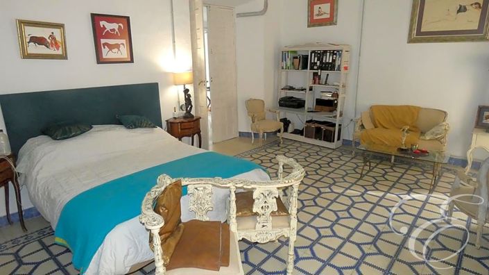 Image No.14-7 Bed Property for sale