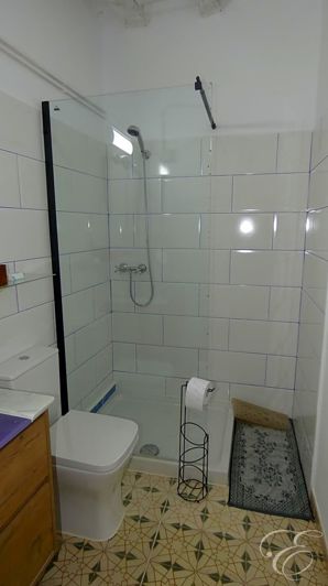 Image No.15-7 Bed Property for sale