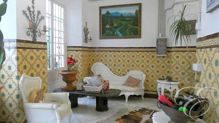 Image No.6-7 Bed Property for sale