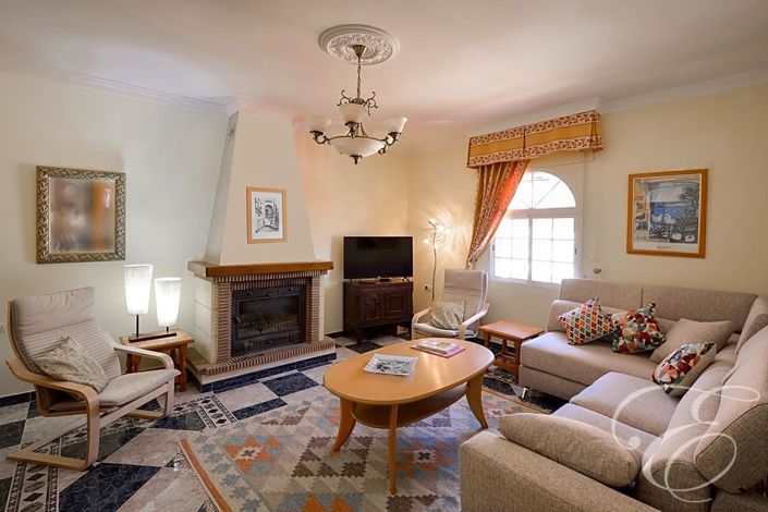 Image No.8-7 Bed Property for sale