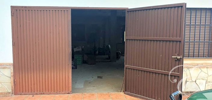 Image No.8-2 Bed Property for sale