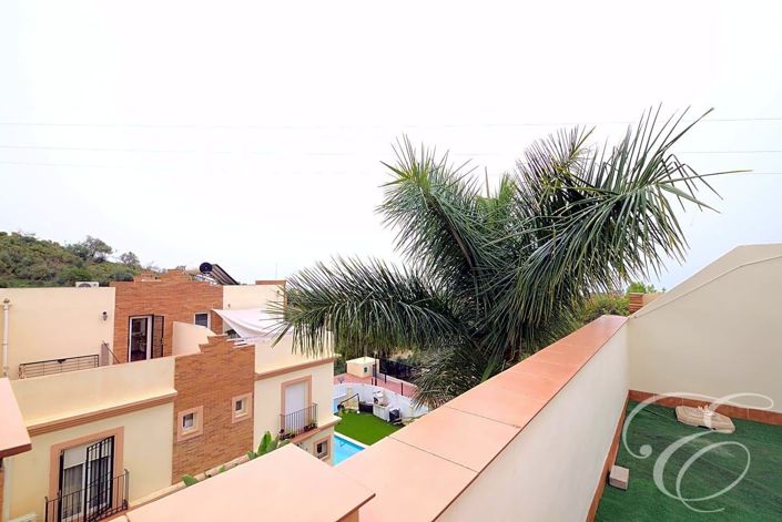 Image No.23-3 Bed Property for sale