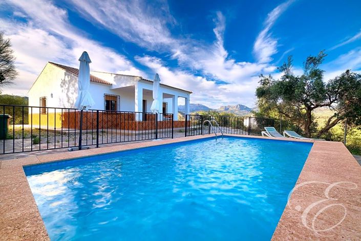 Image No.15-4 Bed Property for sale