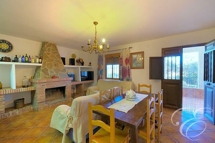 Image No.7-4 Bed Property for sale