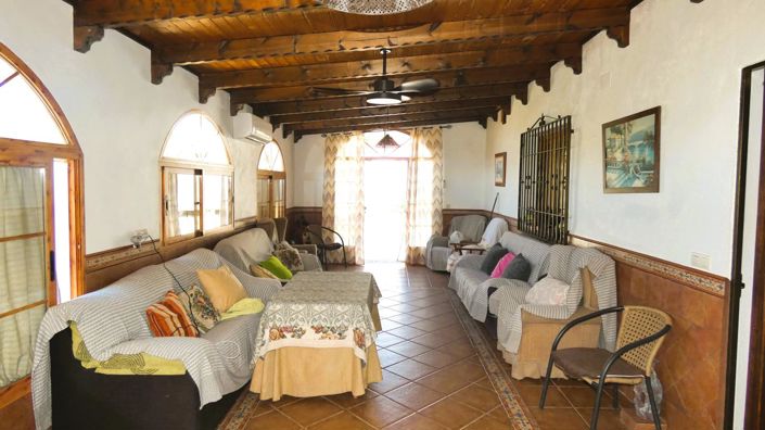 Image No.11-2 Bed Property for sale