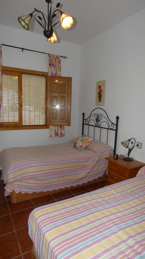 Image No.10-2 Bed Property for sale