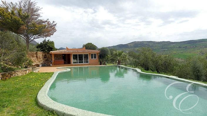 Image No.5-6 Bed Property for sale