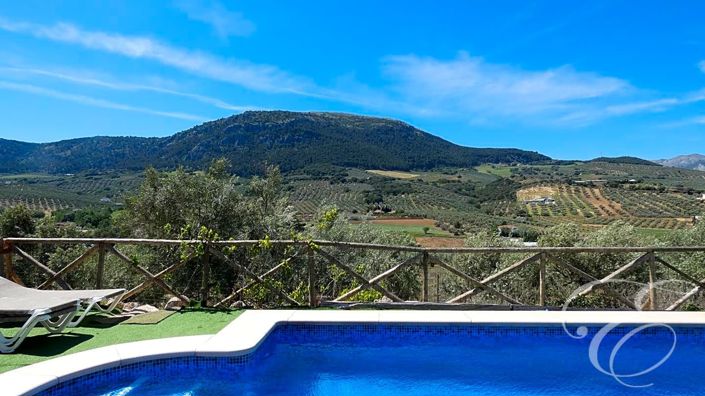 Image No.25-7 Bed Property for sale