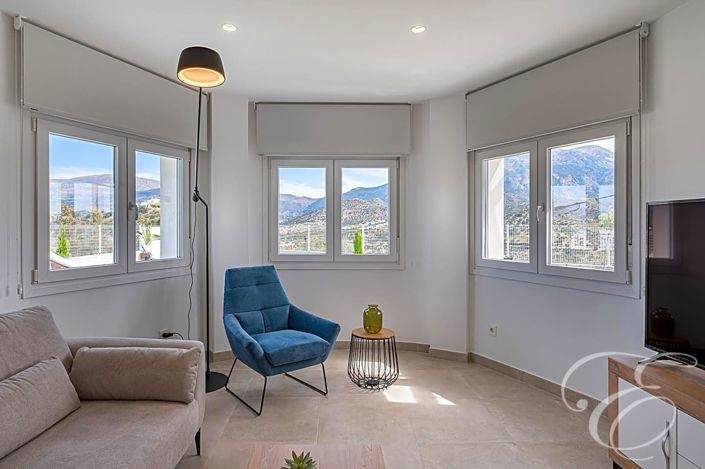 Image No.4-3 Bed Property for sale