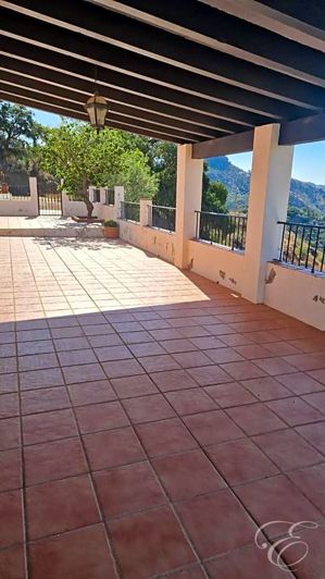 Image No.3-7 Bed Property for sale