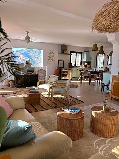 Image No.14-4 Bed Property for sale