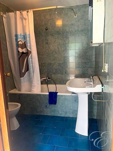 Image No.14-4 Bed Property for sale