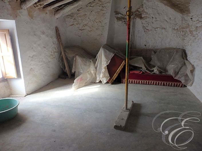 Image No.17-4 Bed Property for sale