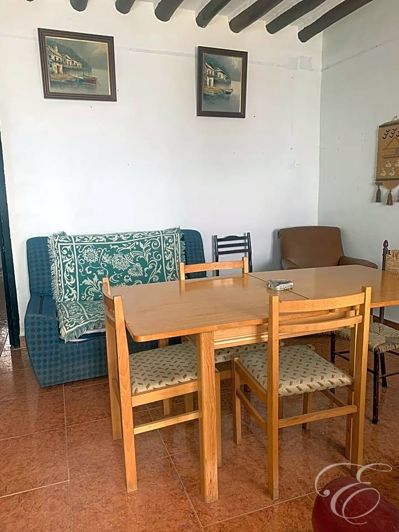 Image No.4-4 Bed Property for sale