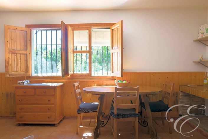 Image No.20-3 Bed Property for sale