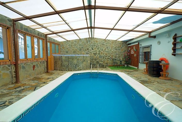 Image No.3-3 Bed Property for sale