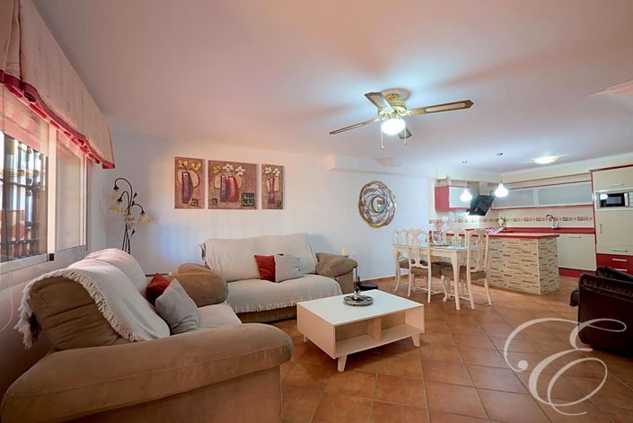 Image No.28-3 Bed Property for sale