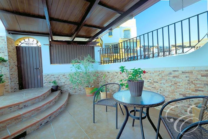 Image No.3-3 Bed Property for sale