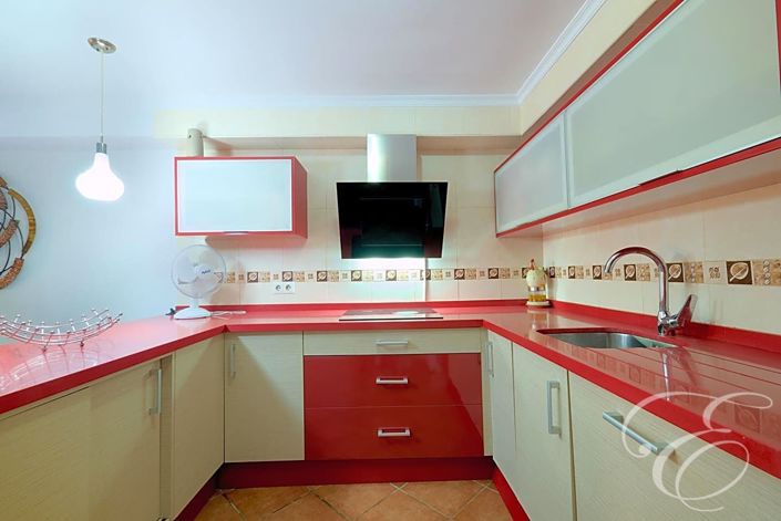 Image No.33-3 Bed Property for sale