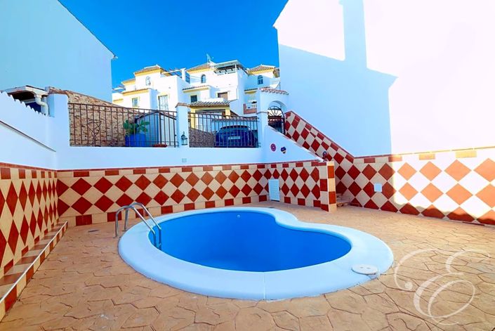 Image No.5-3 Bed Property for sale