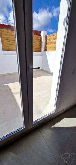 Image No.13-3 Bed Property for sale